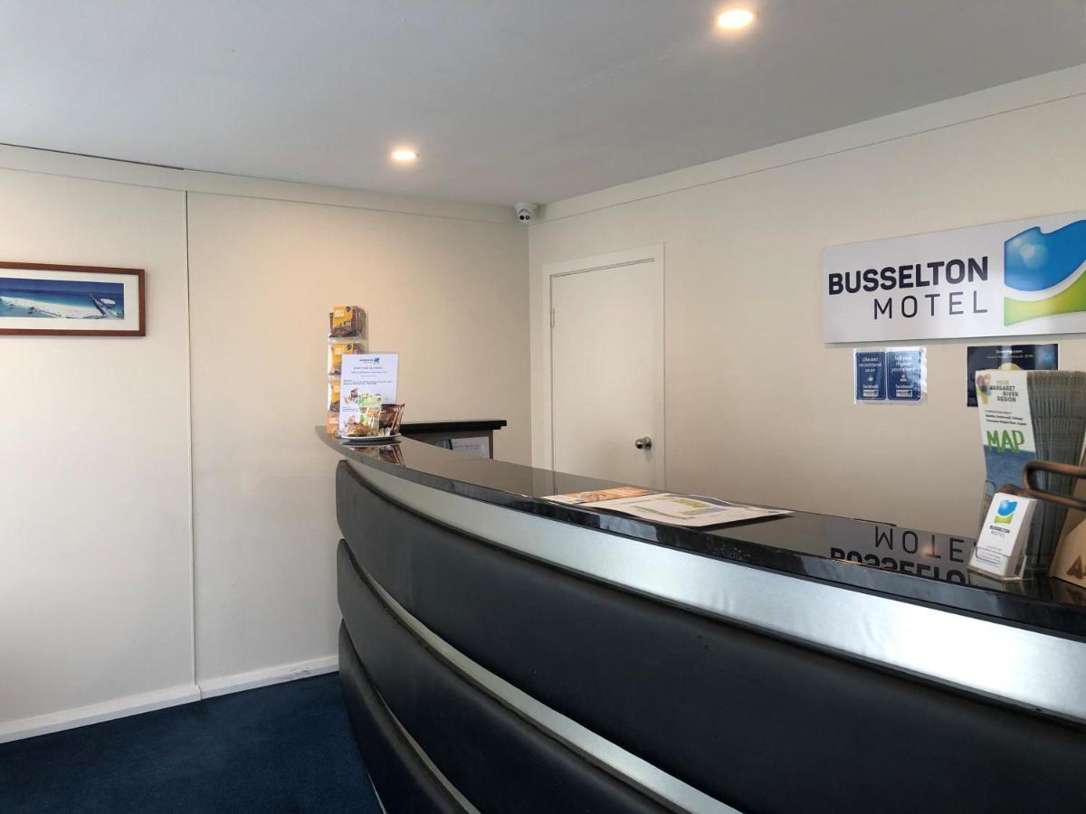 The Busselton Motel Bagian luar foto