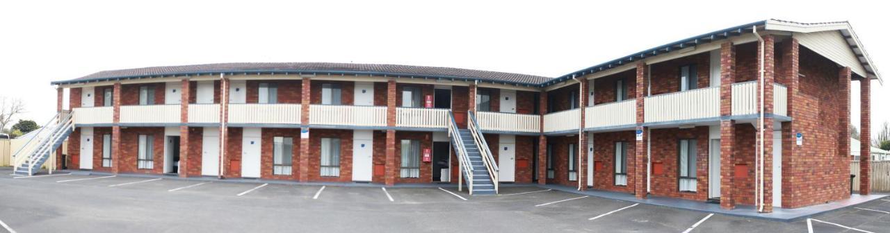 The Busselton Motel Bagian luar foto